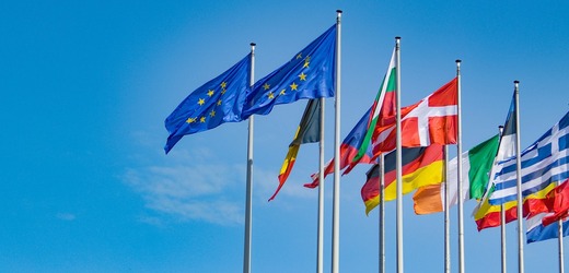 Vlajky Evropské unie (ilustrační foto).