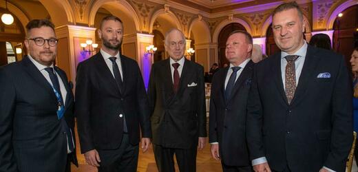 Prezident holdingu ECO-INVESTMENT, a.s., Milan Fiľo se setkal s prezidentem Světového židovského kongresu Ronaldem S. Lauderem.