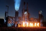 Připomeňte si fenomenální pražský dvojkoncert Rammsteinů očima našeho fotografa