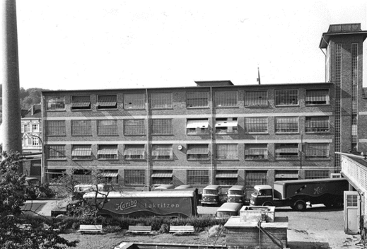 Archivní fotografie továrny na želatinové medvídky Haribo.