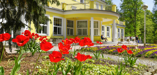 Hotel Prusík v Konstantinových Lázních, 11. května 2022. Léčebné lázně se chystají na zahájení 219. lázeňské a turistické sezony.