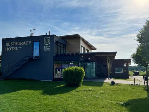 Hradecký Park Golf mění majitele, do areálu vstupuje BICZ.