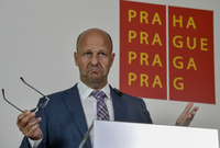 Petr Hlubuček (STAN) rezignoval na funkci náměstka pražského primátora a člena rady města.