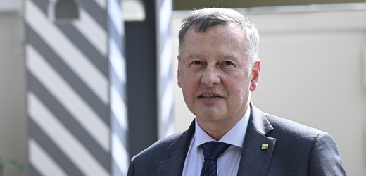 Vladimír Balaš vystřídá ve funkci ministra školství Petra Gazdíka (STAN), který na post rezignoval.
