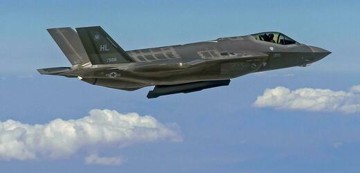 Americký bojový letoun F-35 Lightning.
