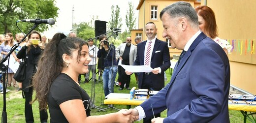 Ministr školství, mládeže a tělovýchovy Vladimír Balaš (STAN) zahájil školní rok na Základní škole Trmice, 1. září 2022, Ústecko.