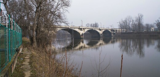 Libeňský most v Praze se konečně dočkal opravy. 