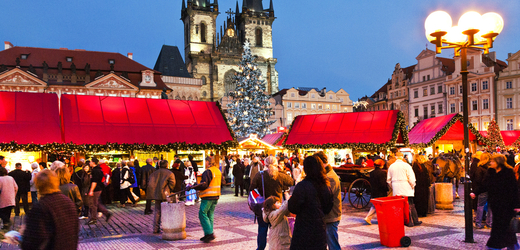 Vánoční trhy na Staroměstském náměstí v Praze (ilustrační foto).