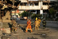 Počet obětí požáru kasina v Kambodži stoupl na 27, dvě desítky pohřešovaných.