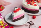 Tříbarevný valentýnský dortík něžný jako sama láska