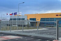 Druhým dnem pokračovala 1. února 2023 neomezená stávka části zaměstnanců továrny Nexen Tire u Žatce na Lounsku. Stávkující zaměstnanci zůstali doma, v továrně jsou přítomny pouze stávkové hlídky. 