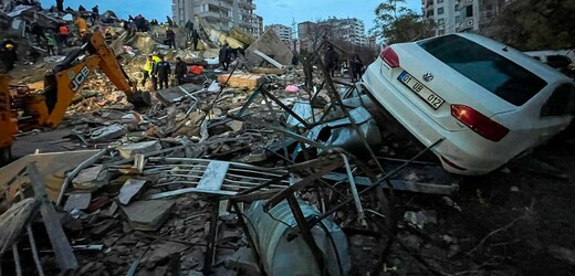 Následky ničivého zemětřesení v Turecku a Sýrii.