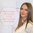 Ing. Kristína Smorádková, mladá vědkyně a členka vývojově-výzkumného týmu, který stojí za výrobou kvalitních výživových doplňků se živými bakteriálními kulturami a také zdravými inovativními potravinami. 