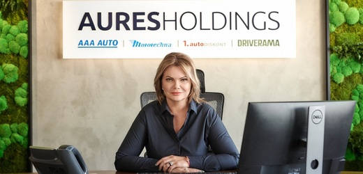 Karolína Topolová, generální ředitelka a předsedkyně představenstva společnosti AURES Holdings, provozovatele sítě autocenter AAA AUTO. Nyní oslavila 10 let v čele společnosti.