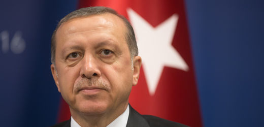 Znovuzvolený turecký prezident Erdogan složil přísahu
