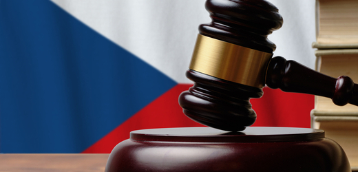 Okresní soud Brno-venkov rozhodl, že bývalý skautský vedoucí, odsouzený za zneužívání dětí, musí vykonat zbytek svého trestu
