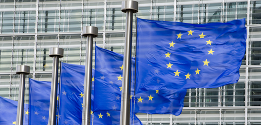 EK oznámila vyčlenění 500 milionů eur na podporu výroby munice v EU 