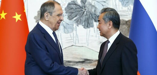 Čína chce posílit strategickou spolupráci s Ruskem, uvedl šéf čínské diplomacie Wang I