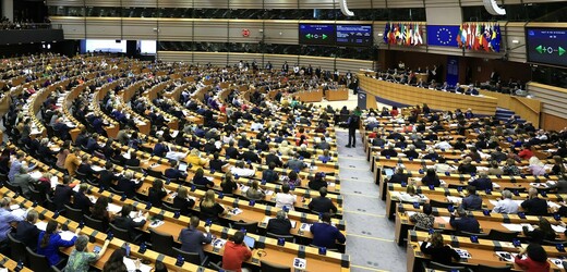 Europoslanci v Bruselu schválili konečnou podobu migračního balíčku 