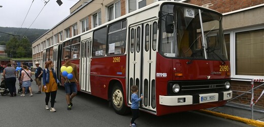 Fanoušci MHD se mohou vydat na Letnou v Praze na autobusový den