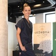 Ivana Jirešová jako modelka značky Moment.