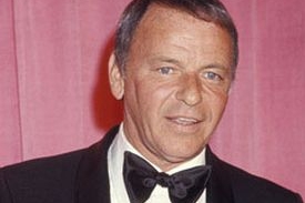 Frank Sinatra zemřel v roce 1998, jeho hudba je ale stále oblíbená.