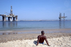 Ropný boom živí angolskou ekonomiku.