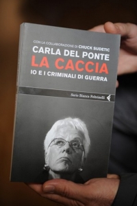 Kniha Carly del Ponte Lov.