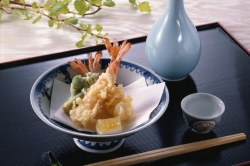 Tempura, specialita, kterou zná japonská kuchyně déle než sushi.