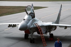 Indický MiG 29 připravený okamžitě vzlétnout.