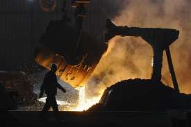 Surovina pro výrobu oceli může prudce zdražit