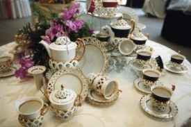 Porcel&aacute;n