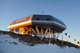 Nová belgická stanice je šetrná k antarktické přírodě.