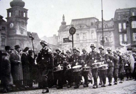 Německá armáda se předvádí v Ostravě.