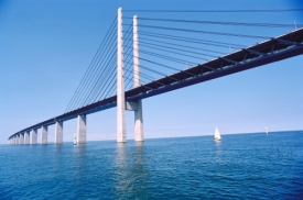 Osmikilometrový most Øresundbron.