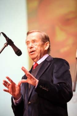 Václav Havel (na snímku ze zahájení letošního festivalu Jeden svět).