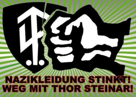 Jedna z akcí antifašistů proti firměThor Steinar v Německu.