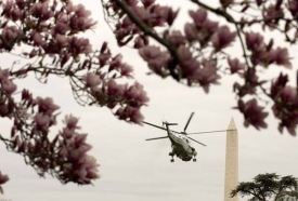 Pro případ nebezpečí bude Obamovi stále na blízku vrtulník.