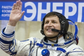 Charles Simonyi si pobyt na ISS o den prodlouží.