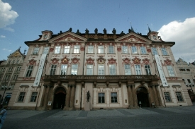 Kinský žádal navrácení například i pražského paláce Kinských.