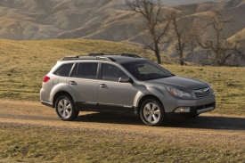Subaru Outback kombinuje jízdní vlastnosti běžných kombi s průchodností vozů kategorie SUV.