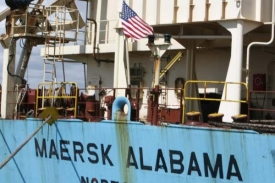 Kapitán lodě Maersk Alabama byl osvobozen.