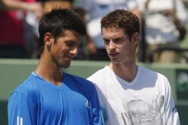 Novak Djokovič (vlevo) a Andy Murray.