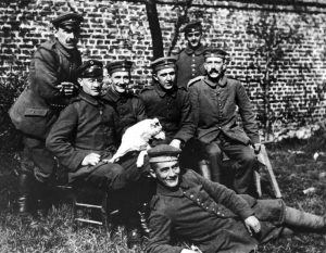 Adolf Hitler jako voják v 1. světové válce (1915).