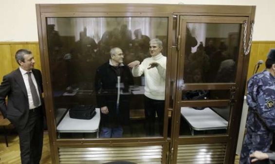 Chodorkovskij opět před soudem (březen 2009).