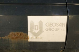 Jednou z postupujících firem je i Geosan Group.