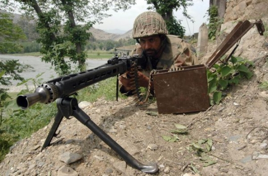 Nejlepší obrana je útok. Pákistánci útočí v okrese Dolní Dir.