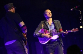 Coldplay na loňském koncertu v Praze.