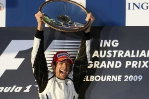 Brit Jenson Button, aktuální lídr pořadí F1.