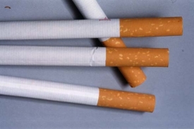 Policie zadržela Vietamce podezřelé z nelegální výroby cigaret.